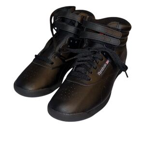 Women Reebok Classic Athletic Shoes, 10 narrow, Black/Red,